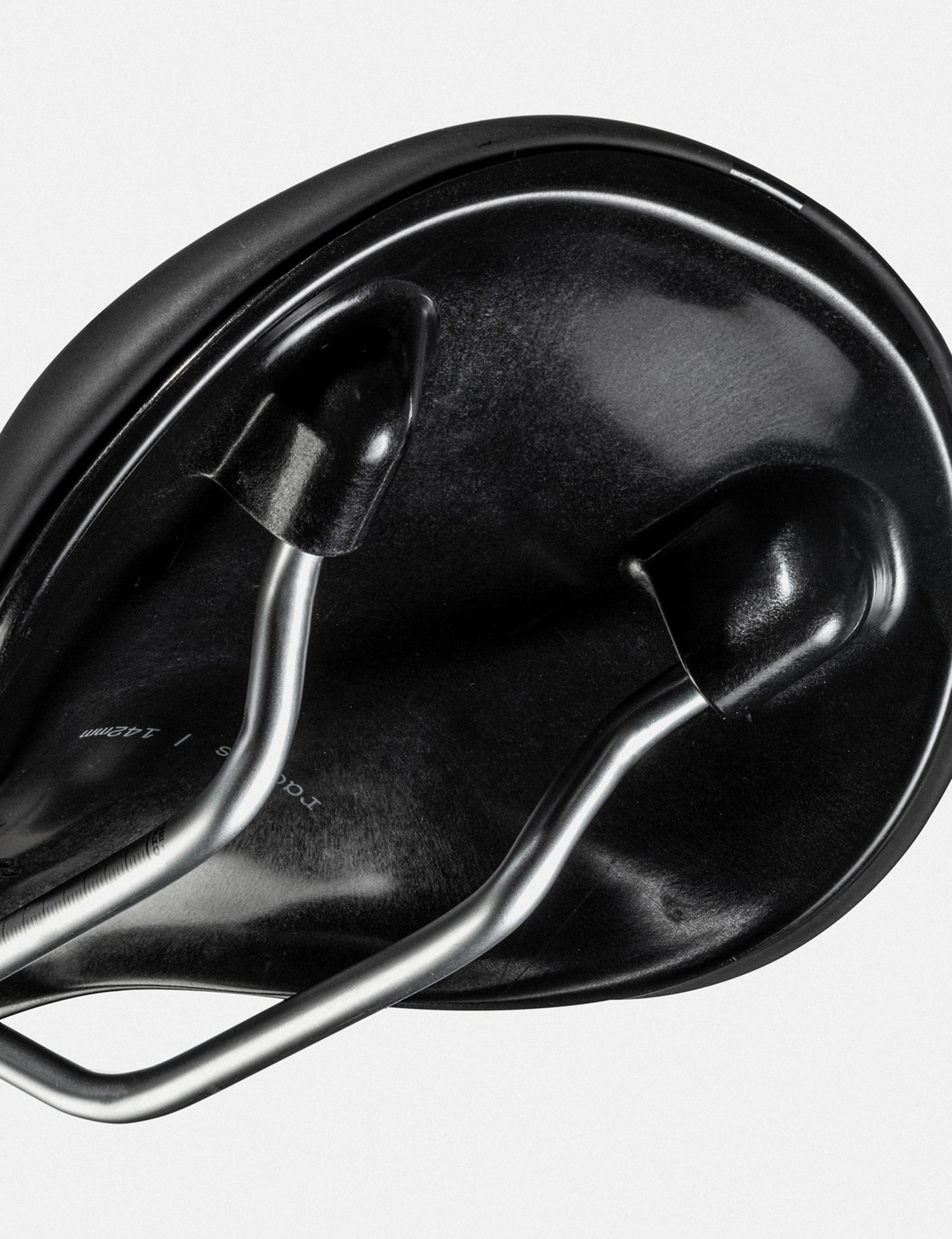 Magic Cromo Radius Saddle | Equipment | Cannondale Magic Cromo Radius Saddle | Equipment | Cannondale