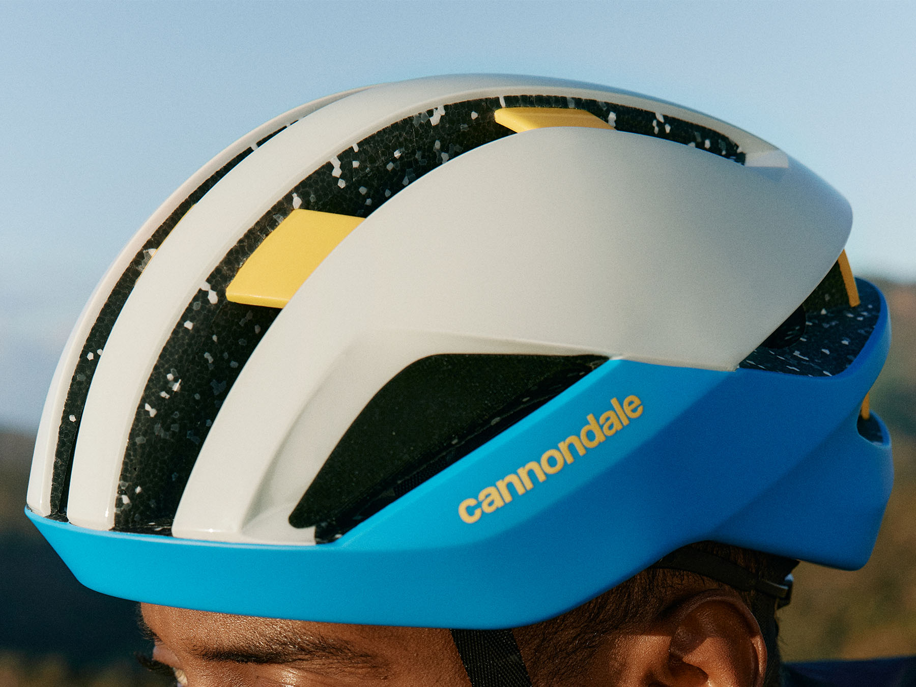 Dynam Adult Road Helmet | Cannondale